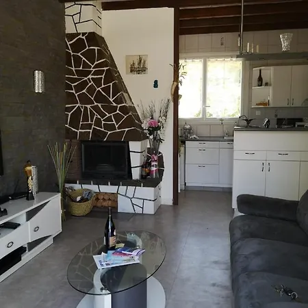 Tatil Evi Lou Cantou
